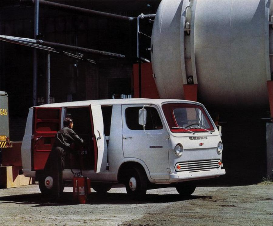  Chevrolet C10 Chevy-Van 1966 года  (фото 2 из 3)